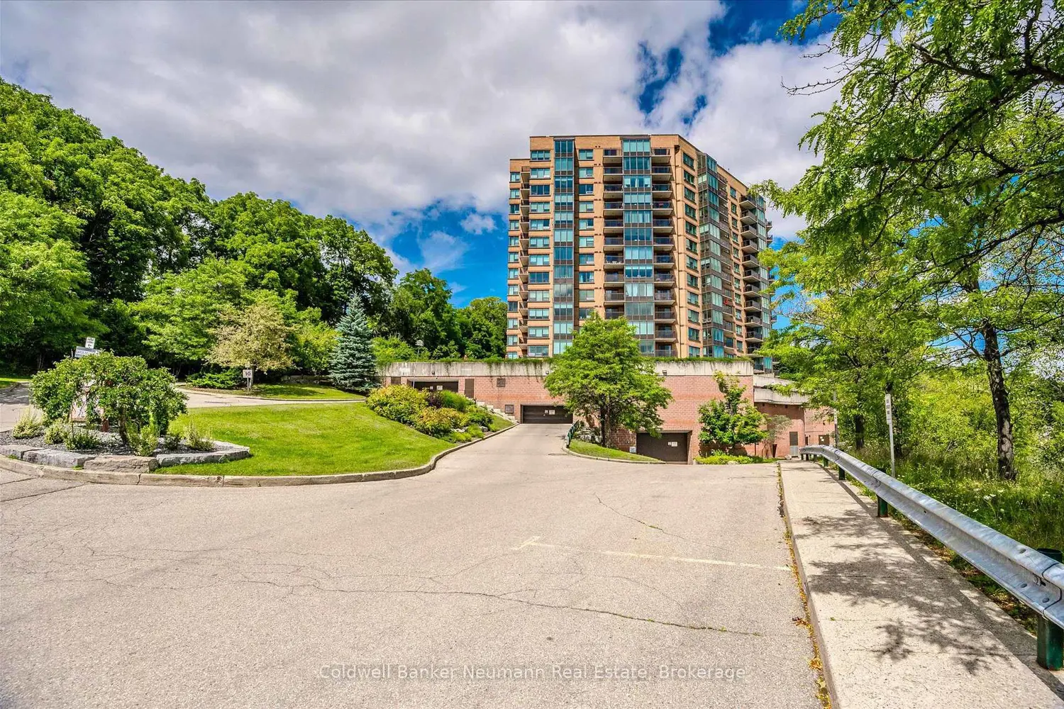 237 King Street 1106 photo 2