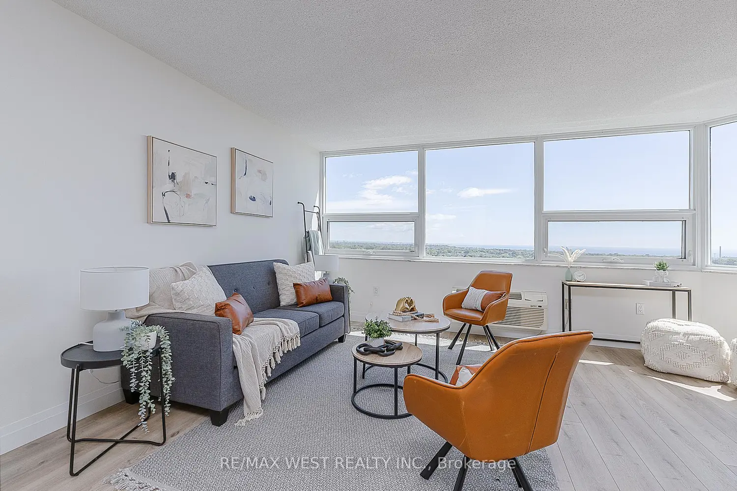 121 Ling Road 1509 photo 3