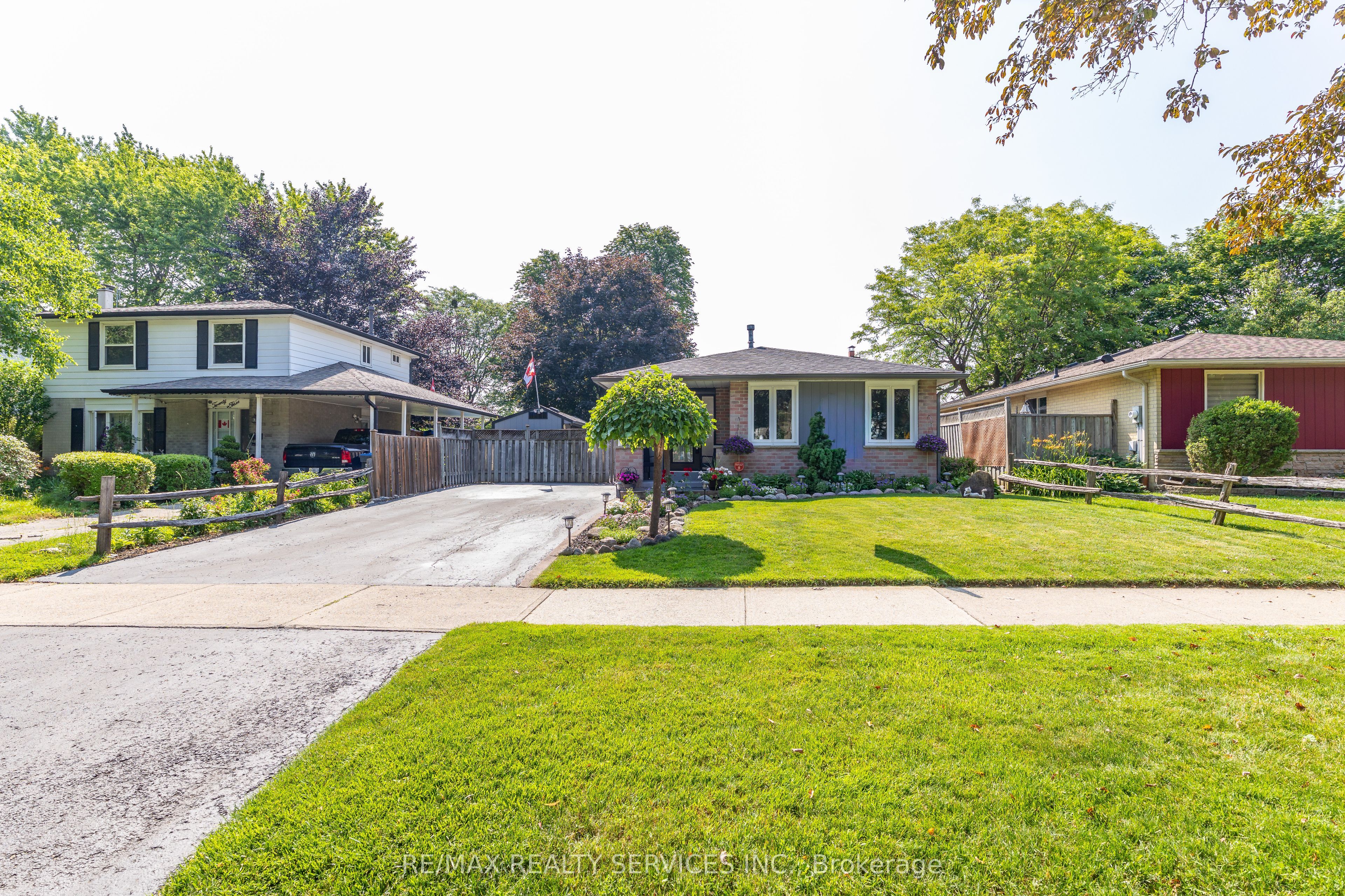 21 Herkley Drive, Brampton, ON, L6V 2E7