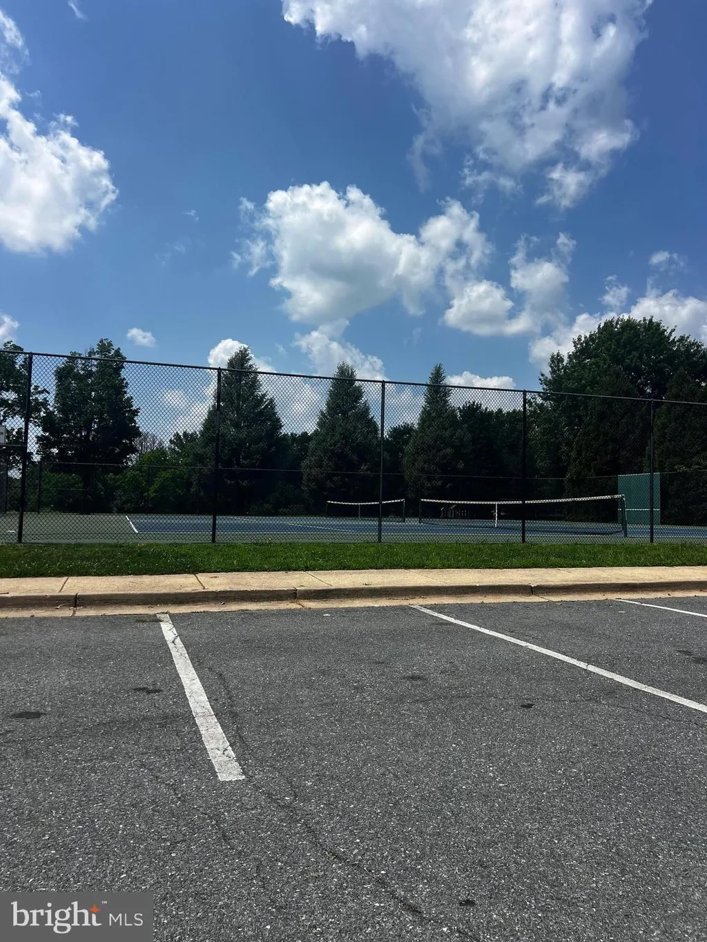 18645 Cross Country Lane, Gaithersburg, MD 20879