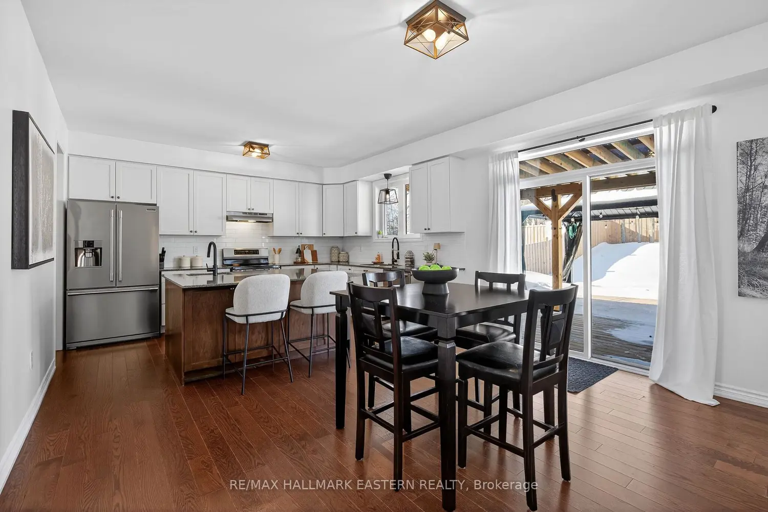 141 Highlands Boulevard photo 3