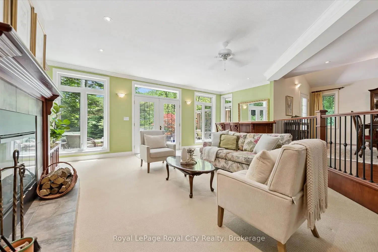 135 Hume Road photo 3