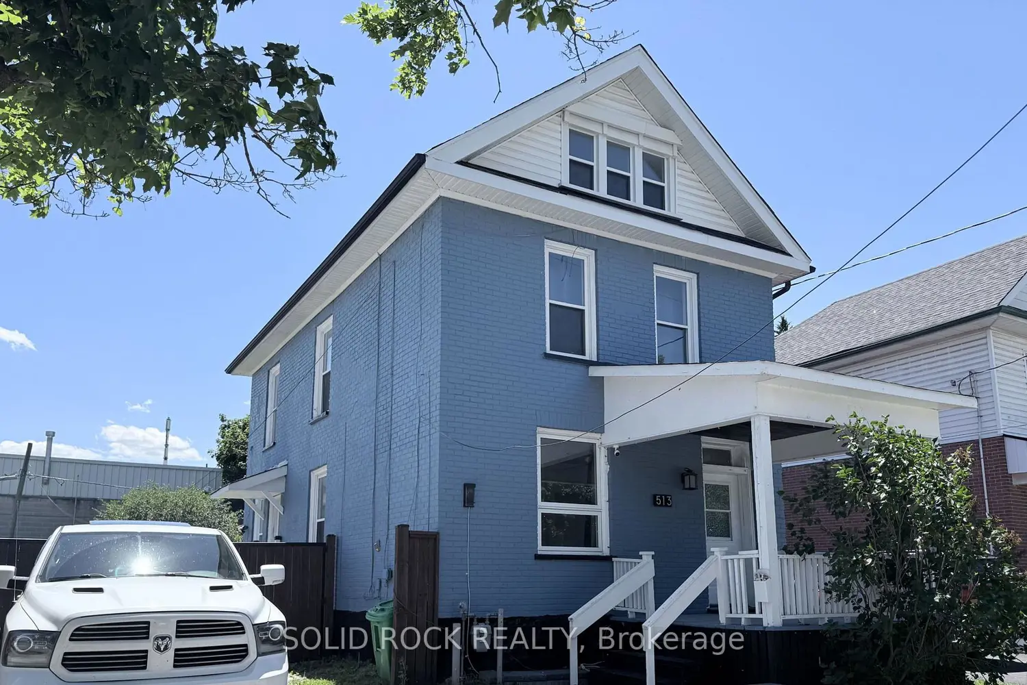 513 Romaine Street photo 2