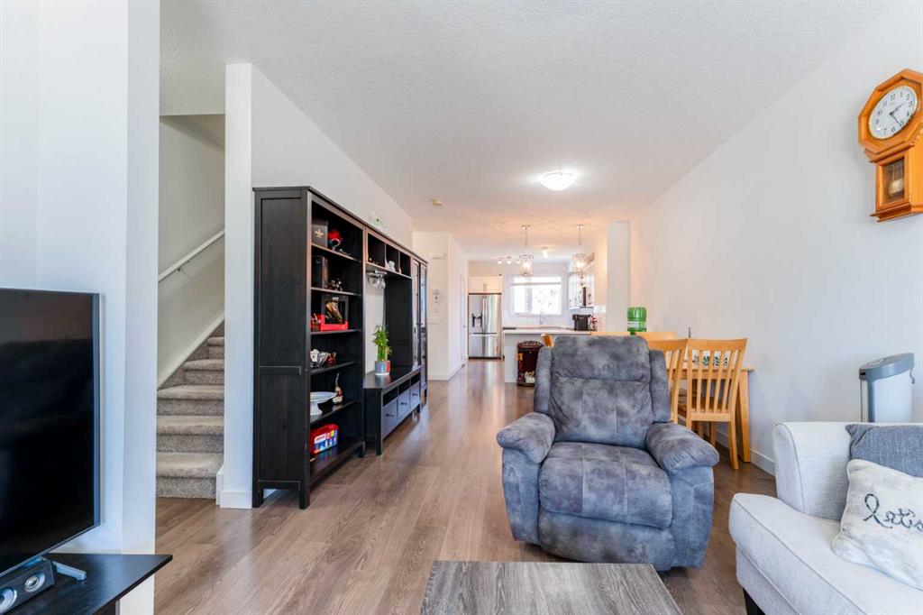 314 Redstone Boulevard NE, Calgary, AB, T3N 1K3 photo 3