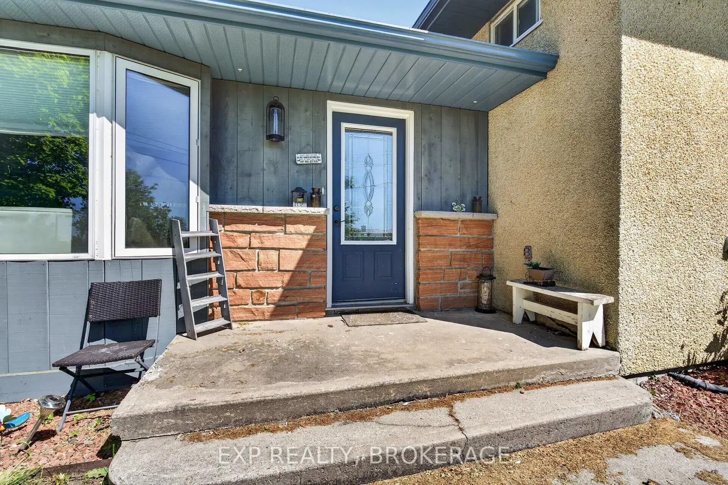 2214 Highway 96 photo 2