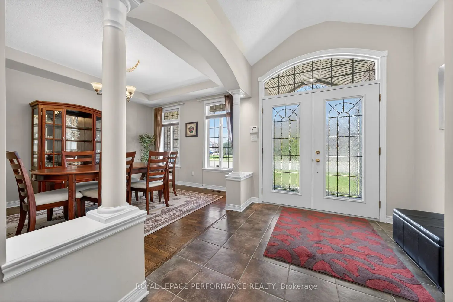 18 Hartsmere Drive photo 2
