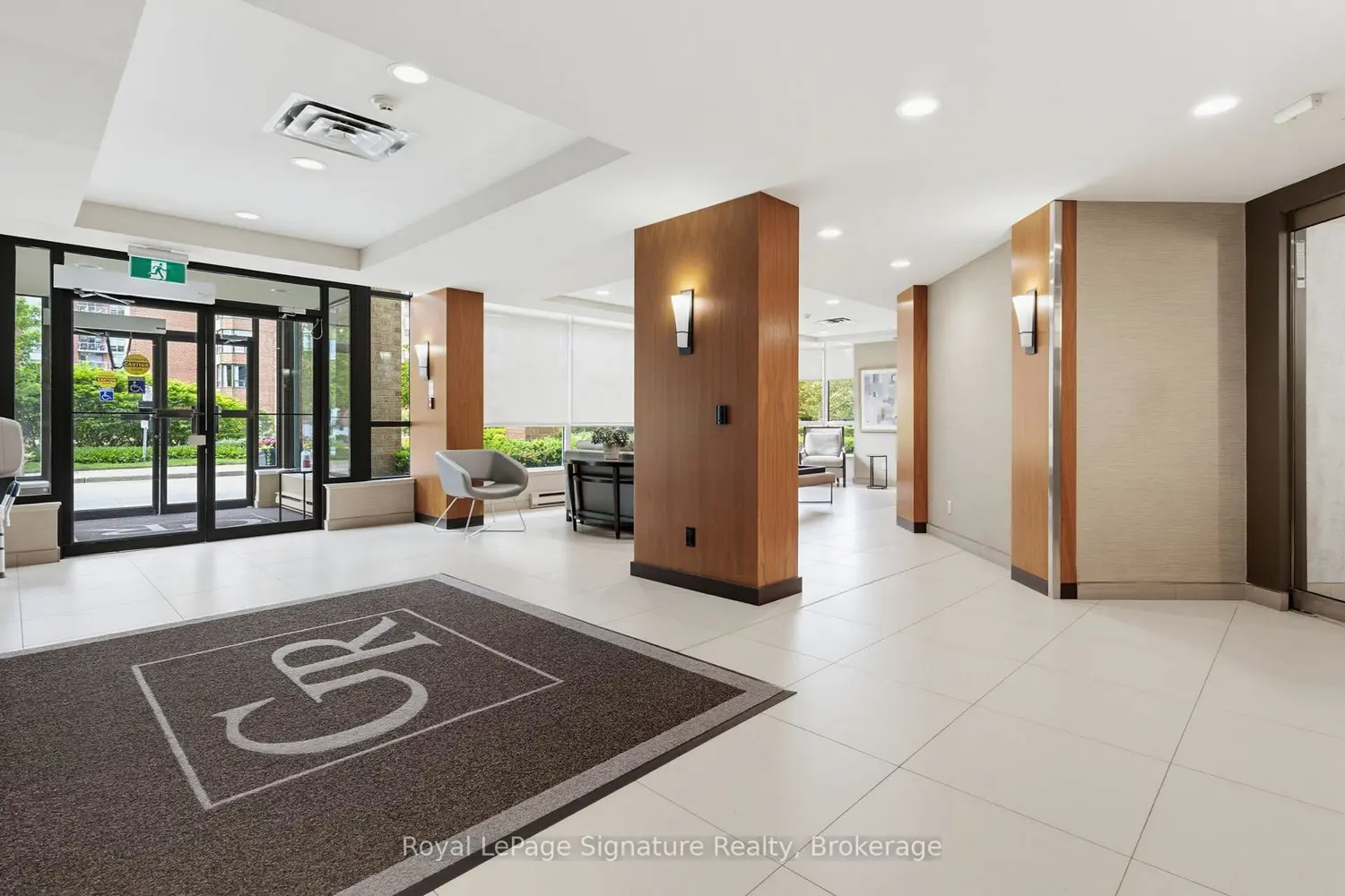 1276 Maple Crossing Boulevard 1407