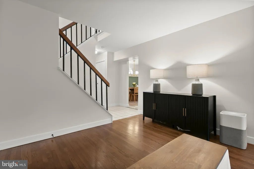 9481 Greco Garth, Columbia, MD 21045 photo 4
