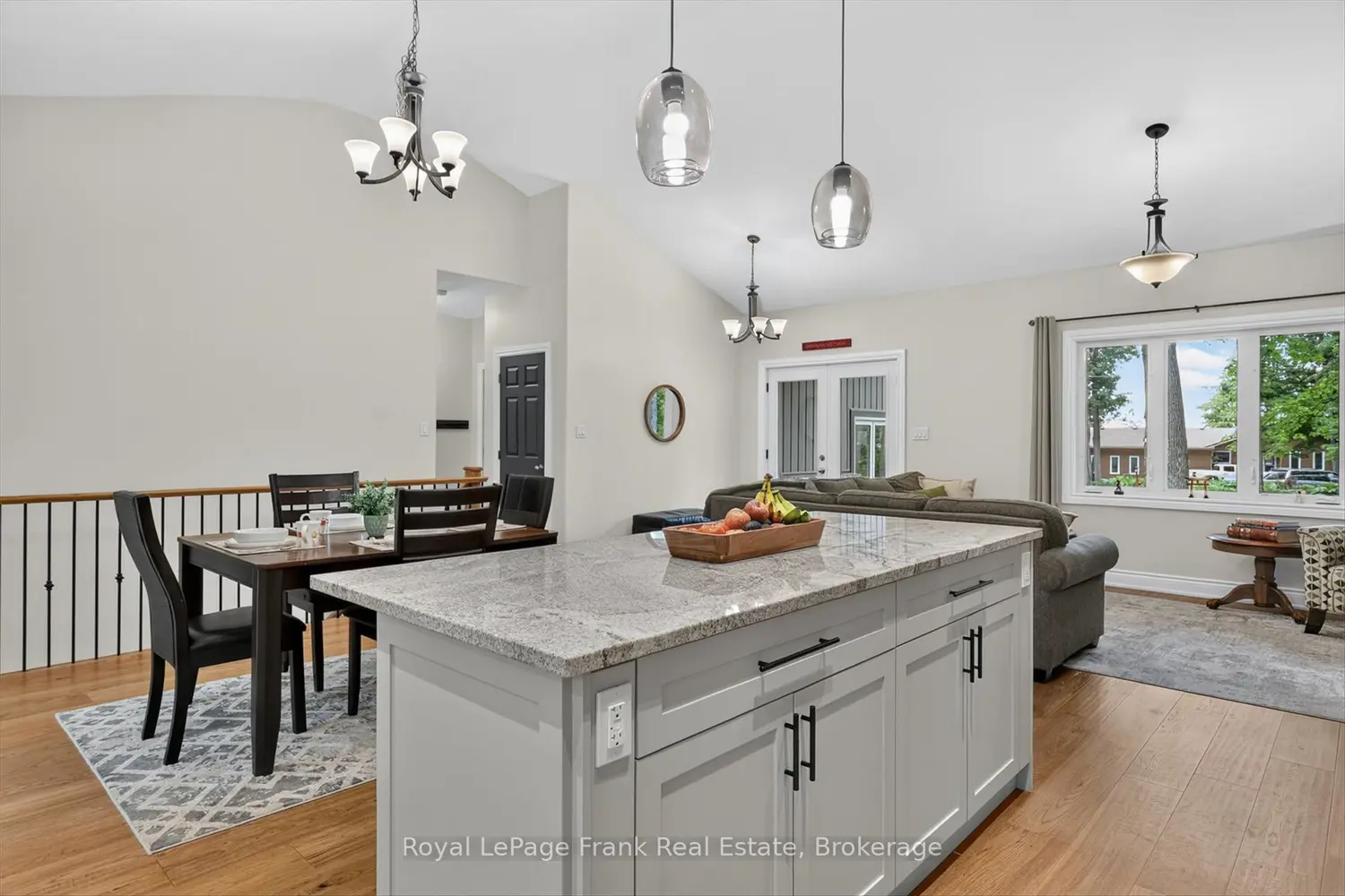 30 Teds Lane photo 3