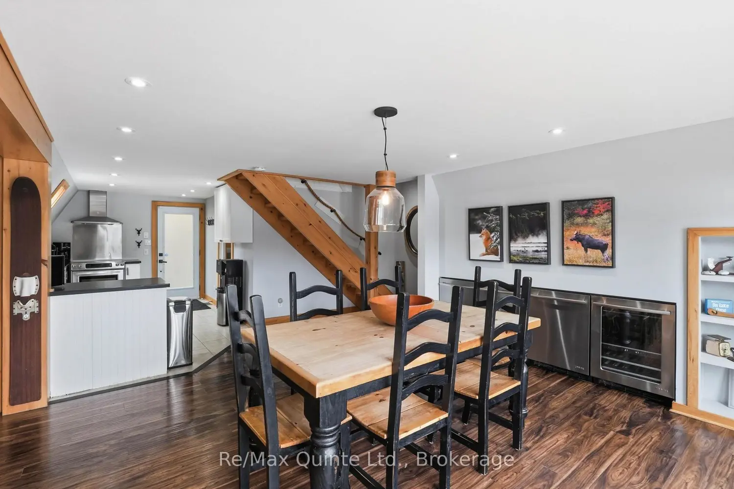 203 Faradale Drive photo 4