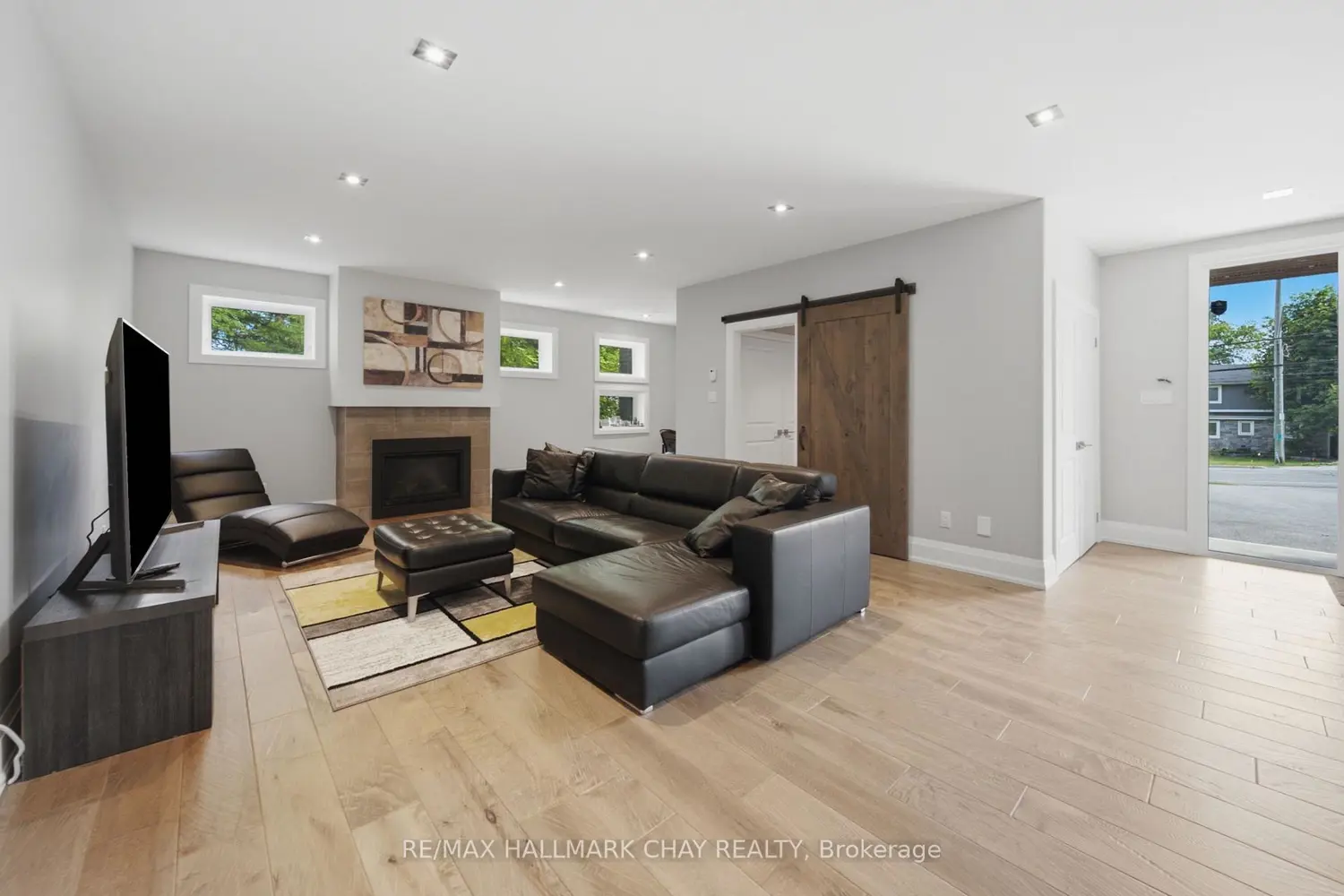 184 Shanty Bay Road photo 4