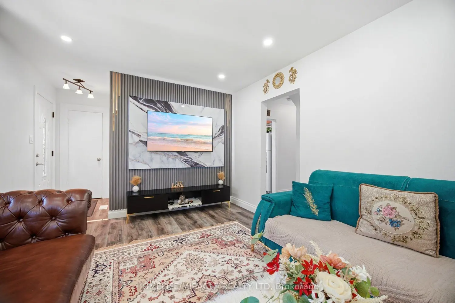 18 Glengrove Avenue photo 3