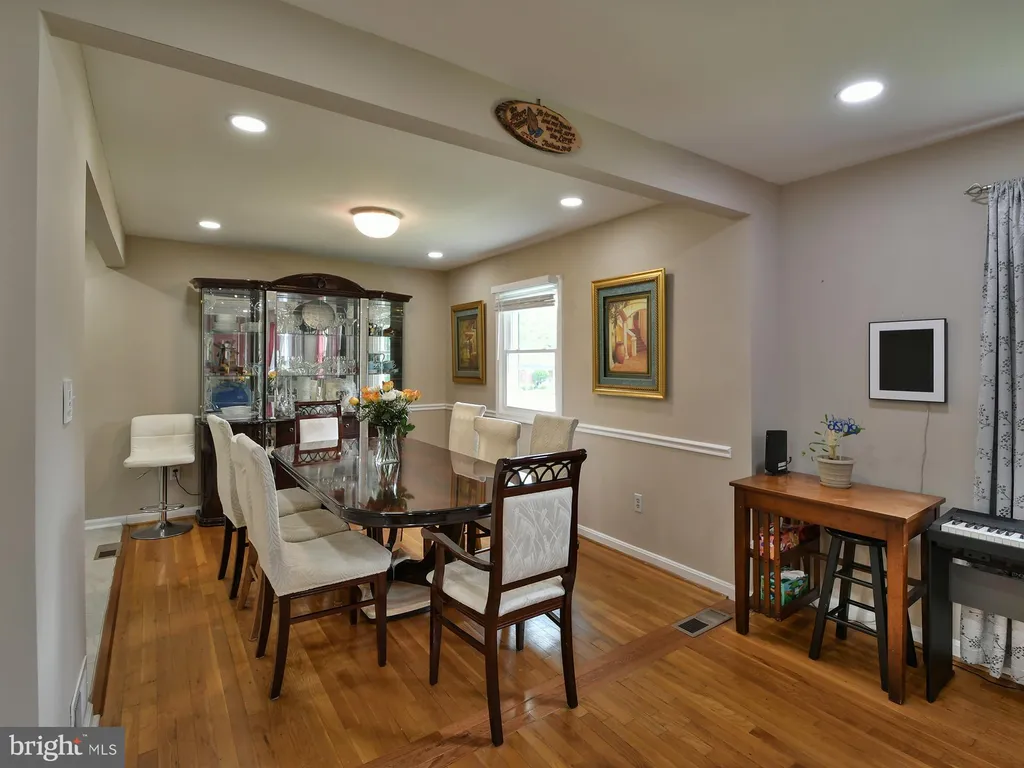 1201 Schindler Drive, Silver Spring, MD 20903 photo 5
