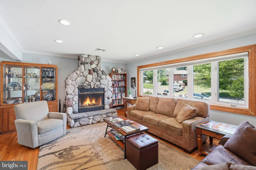 2303 Farringdon Road, Baltimore, MD 21209 photo 5