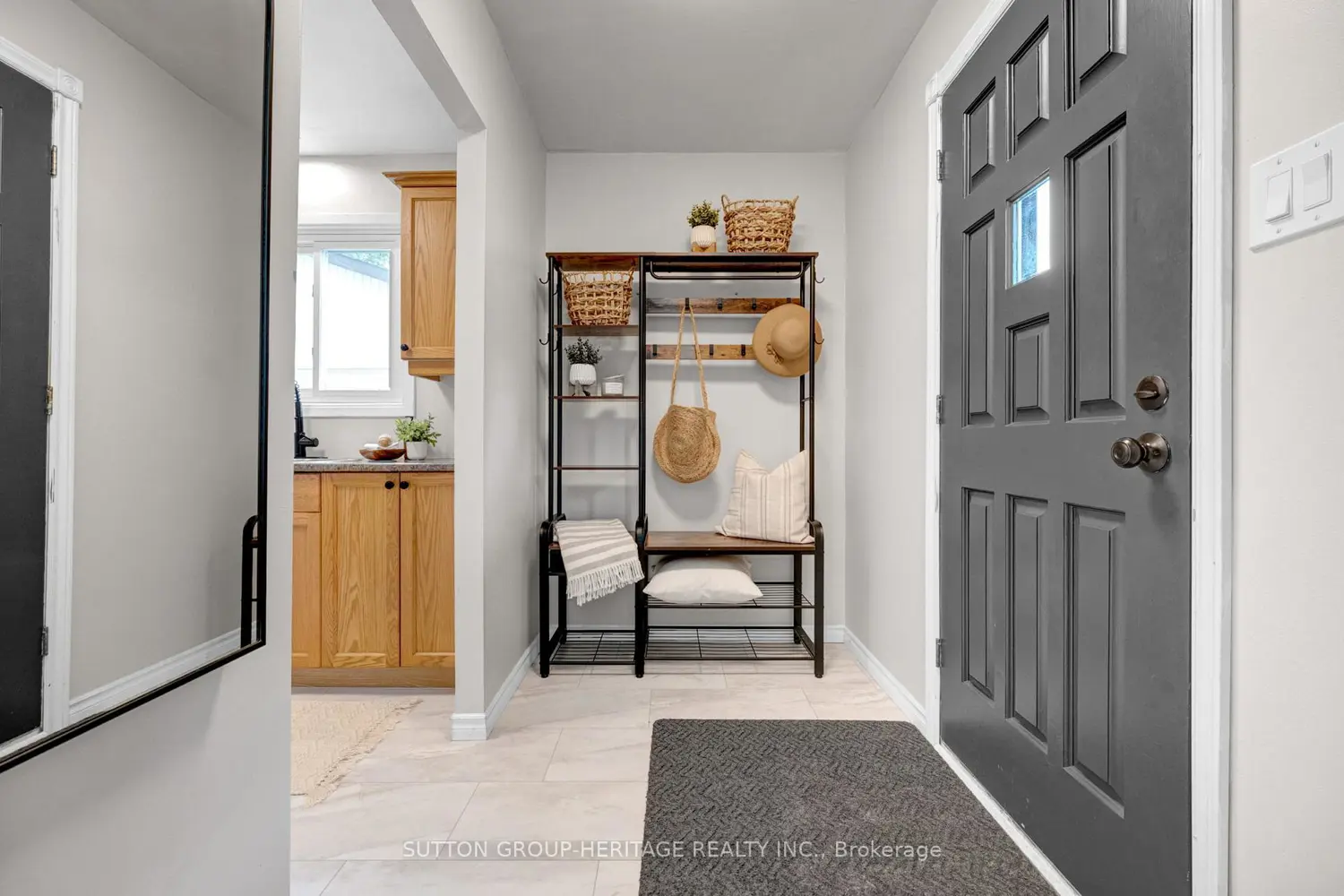 46 Alexander Avenue photo 2