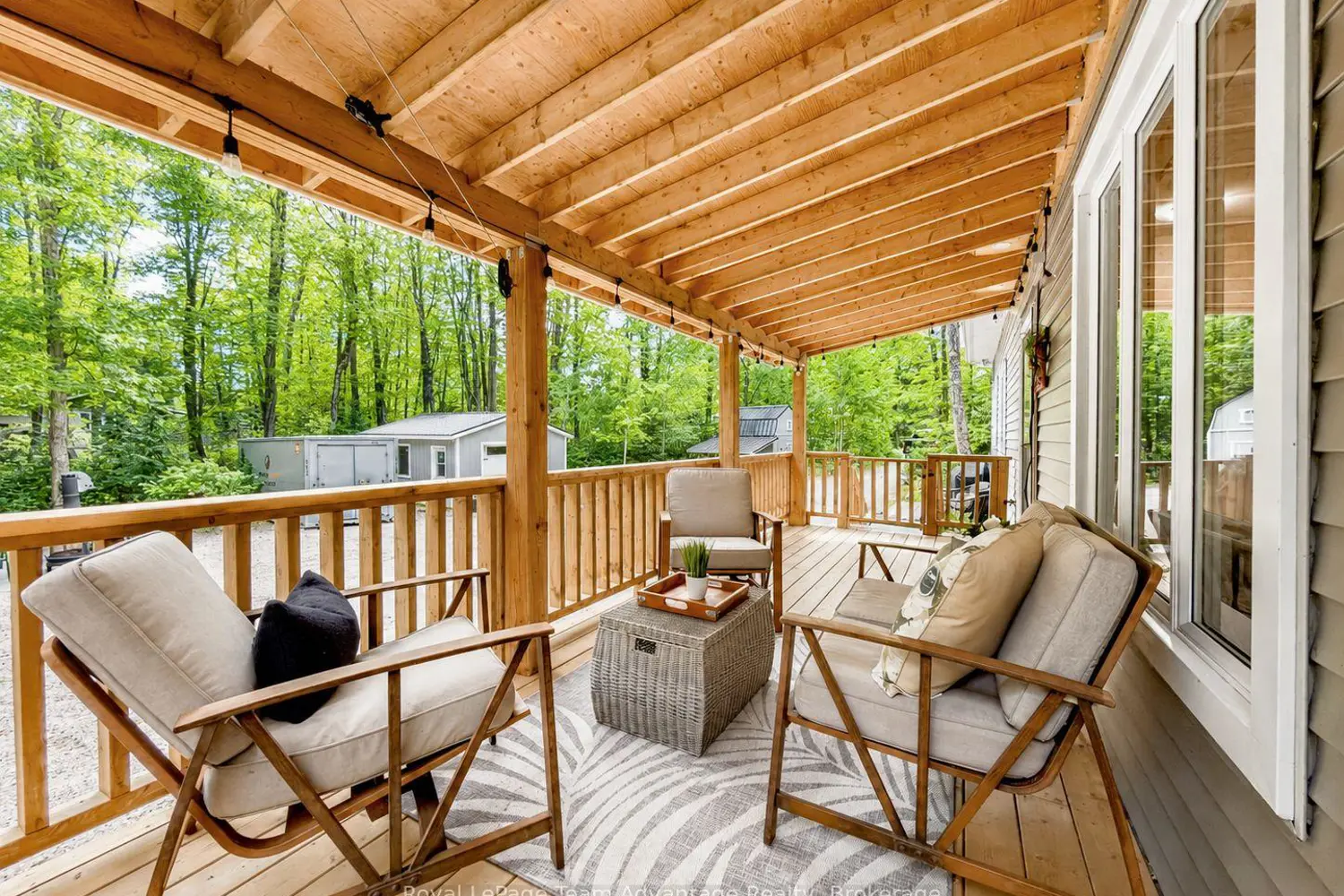 264 Almaguin Drive photo 3