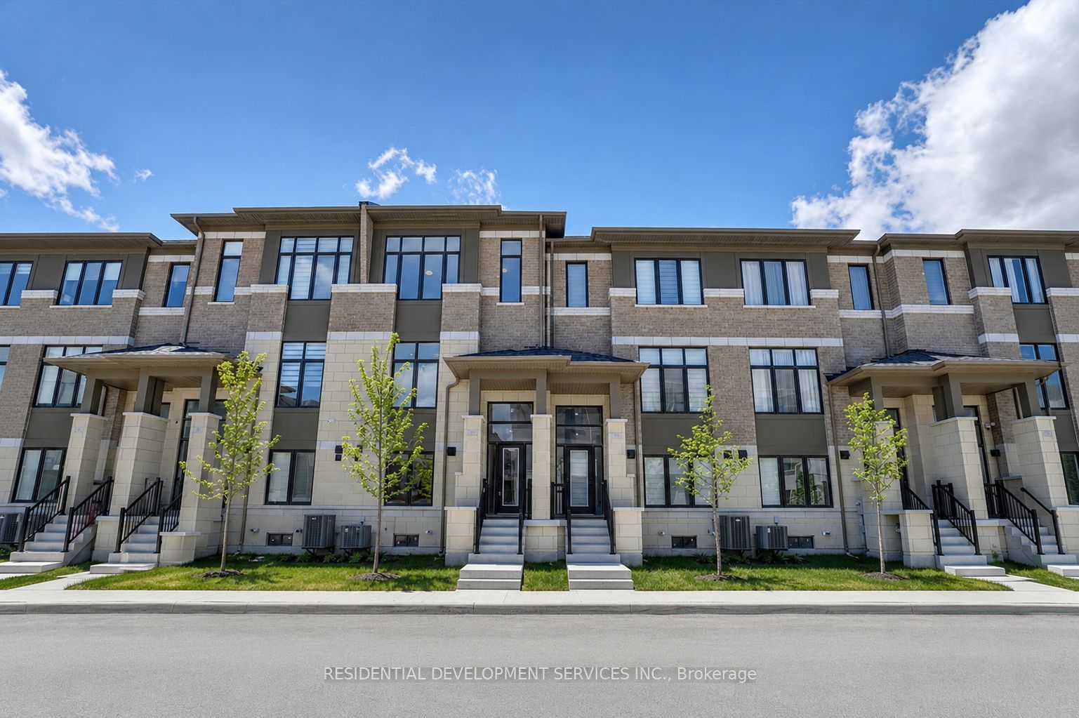 12 Tay Lane, Richmond Hill, ON, L4S 0N8
