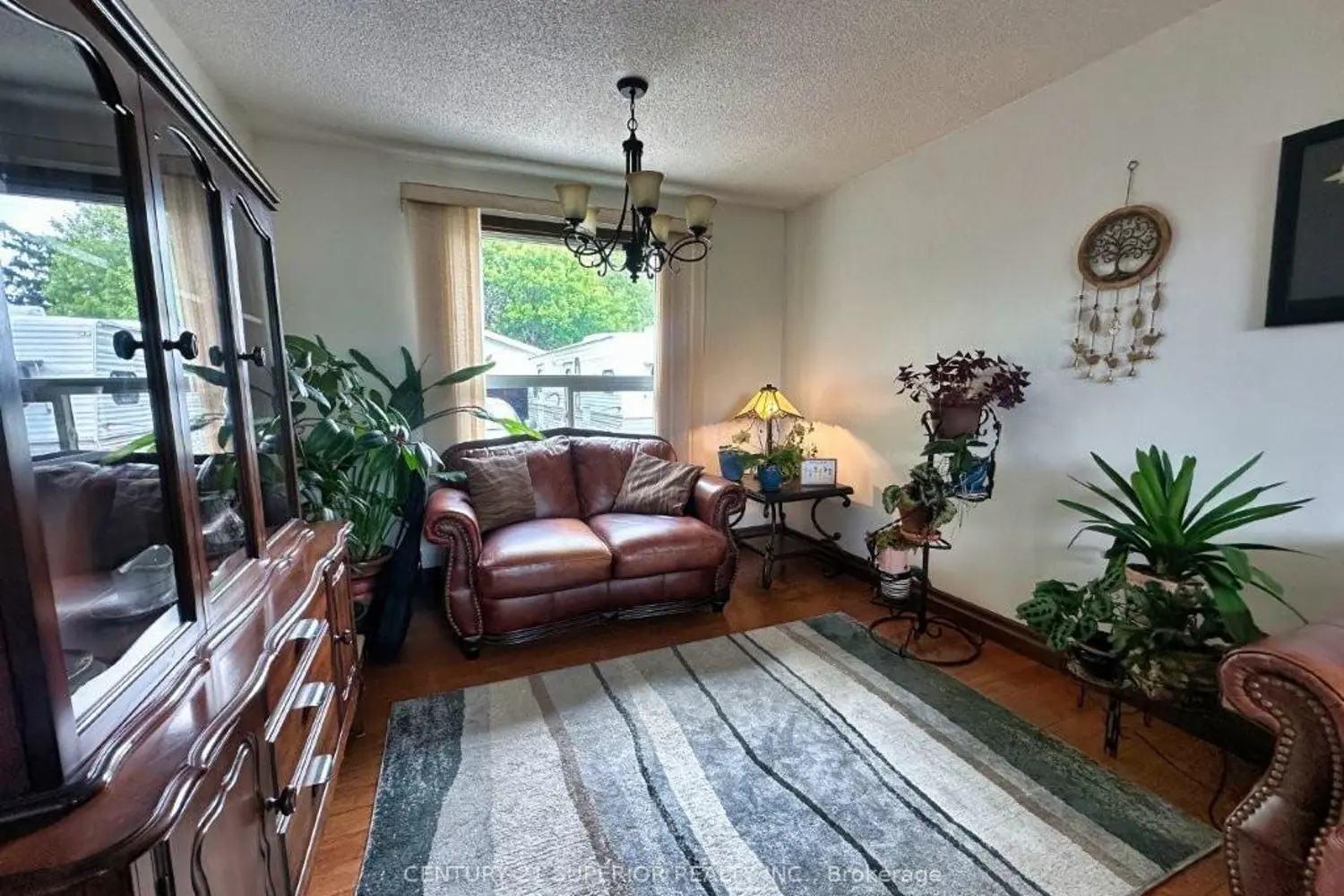 242 Empire Ave photo 5