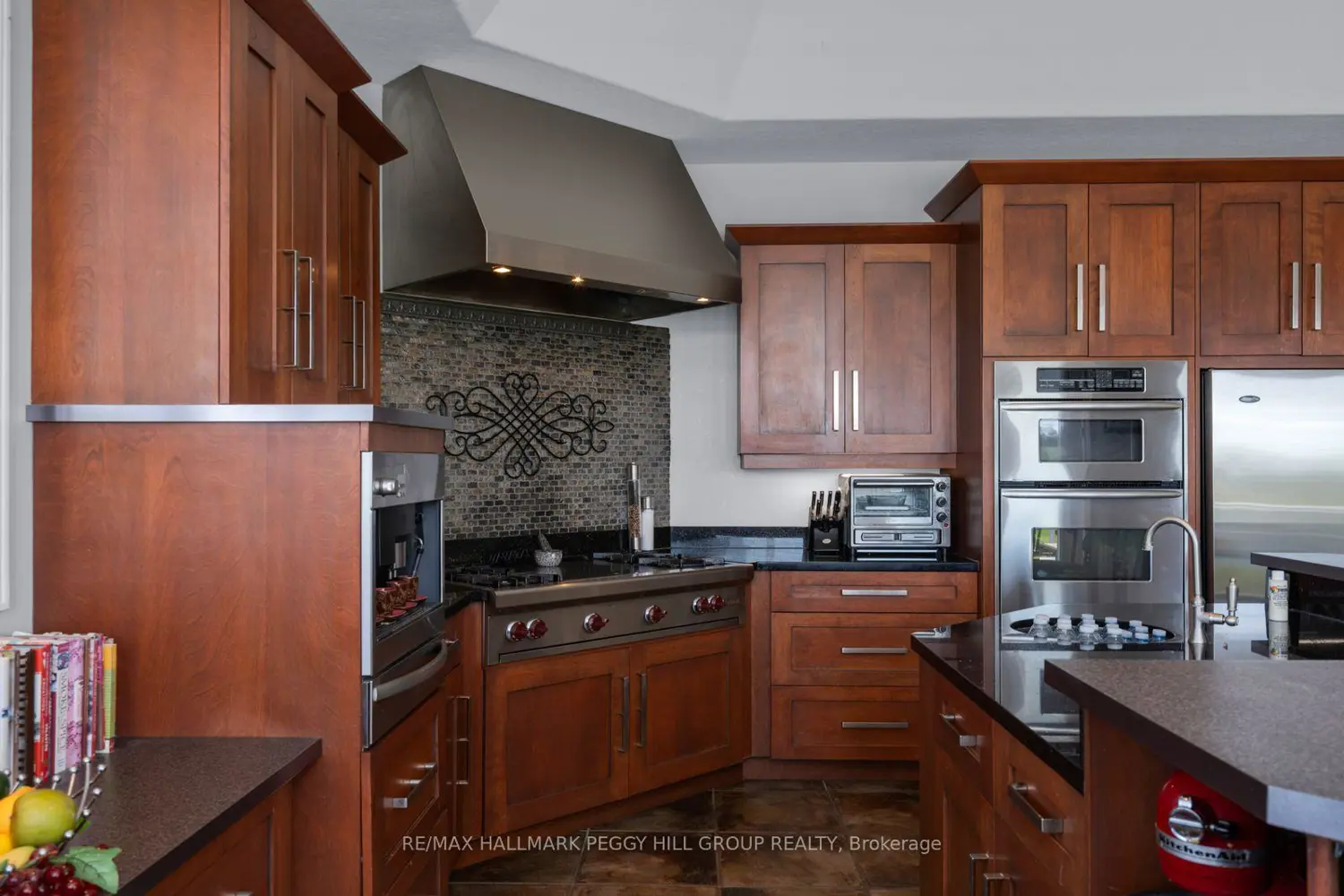 1372 Division Road photo 5