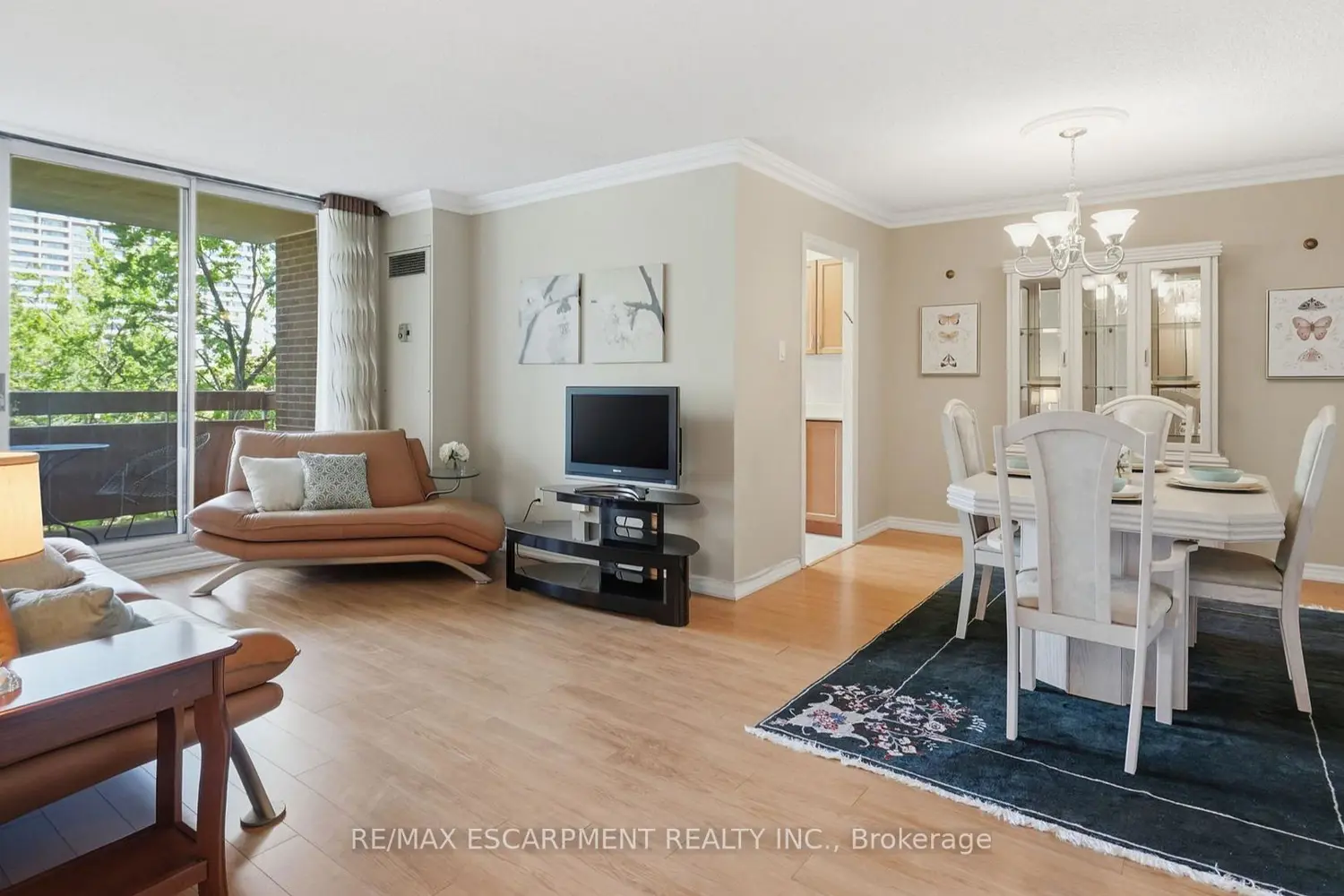205 Hilda Avenue 507 photo 4