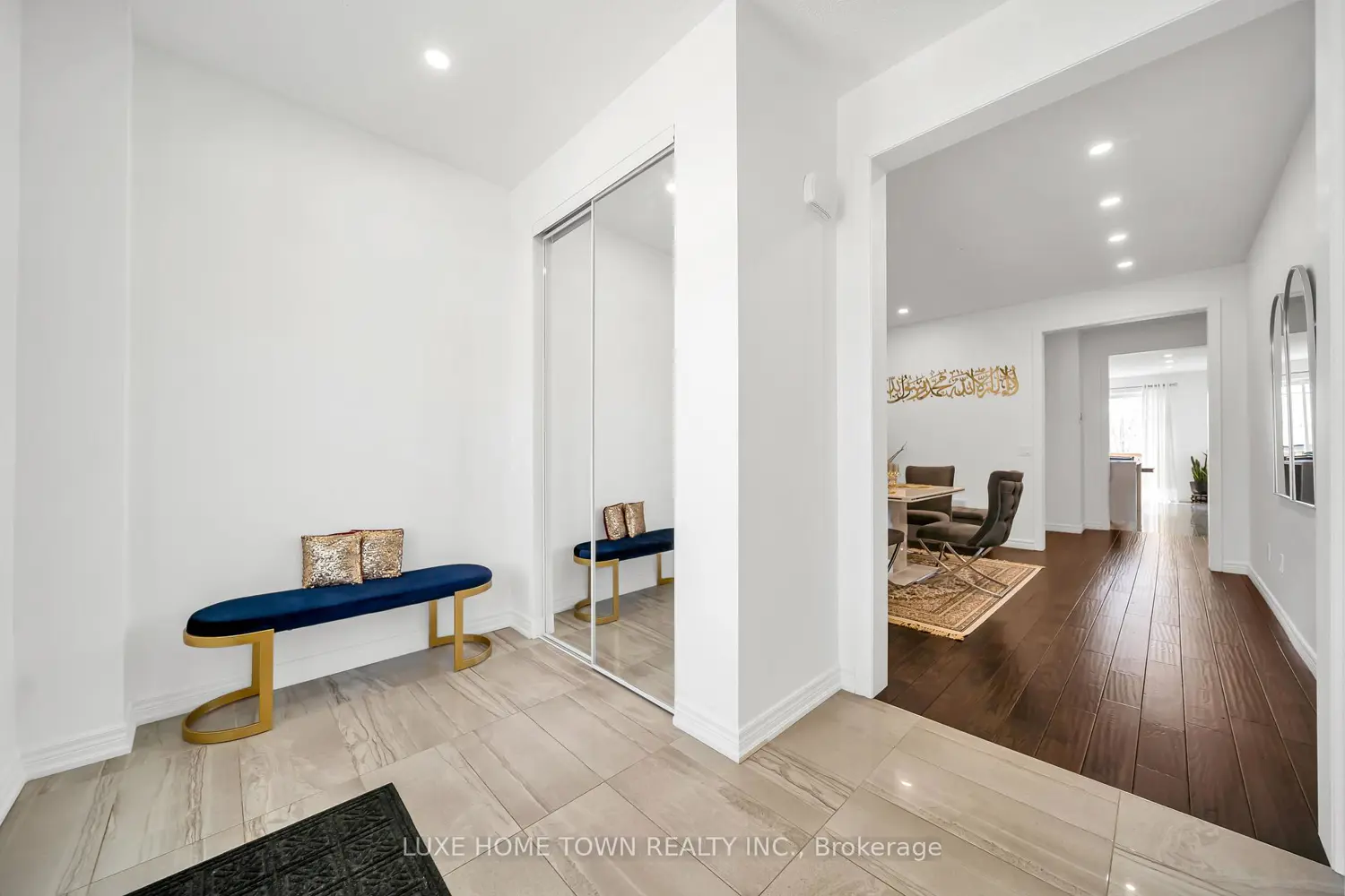 19 Findlay Way photo 5