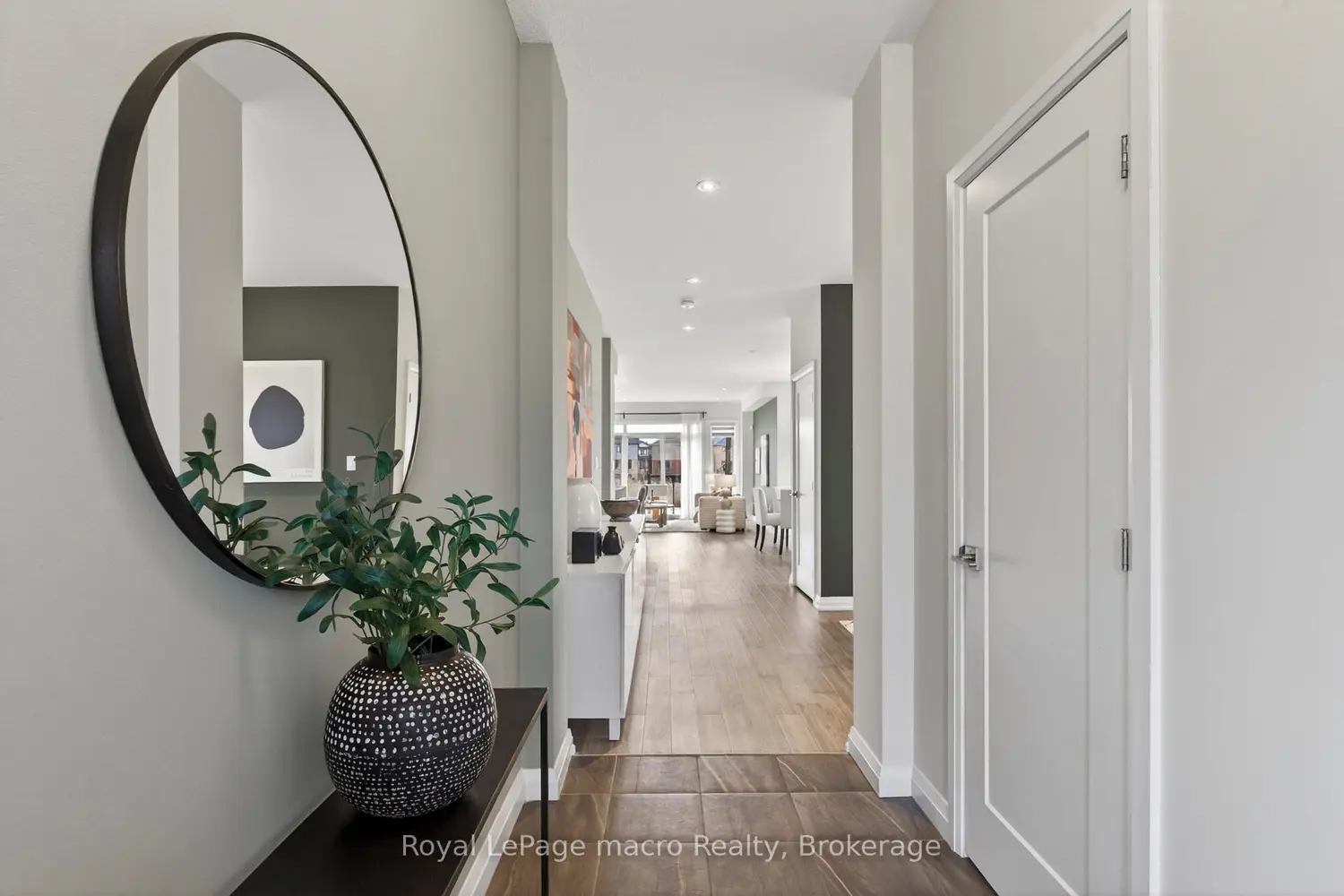 35 Midhurst Heights #1 photo 3