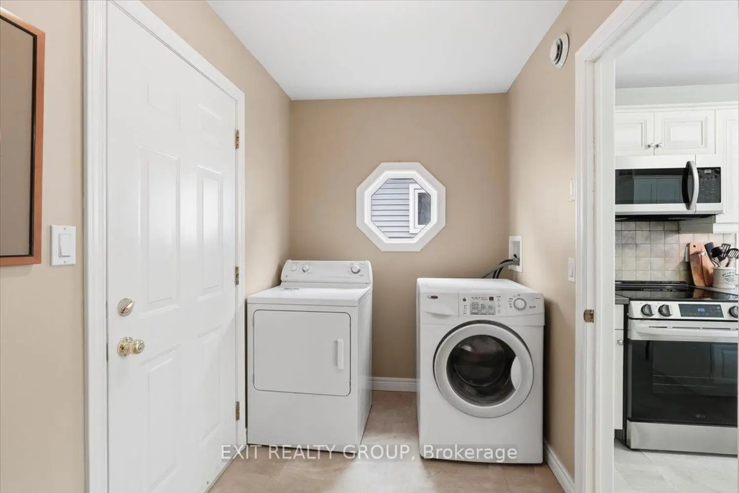 26 Lockwood Drive photo 5