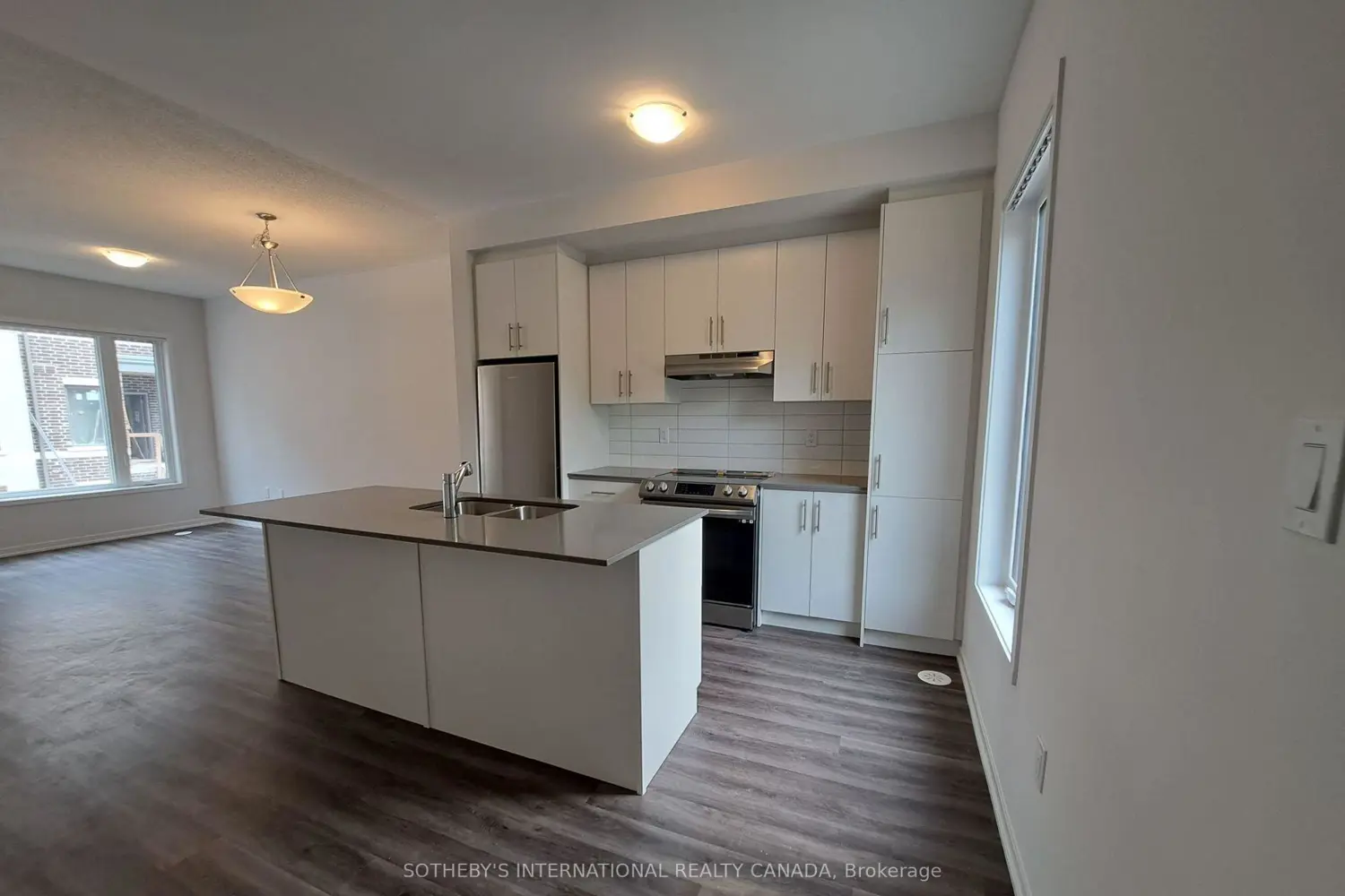 10 William Jackson Way 77 photo 3