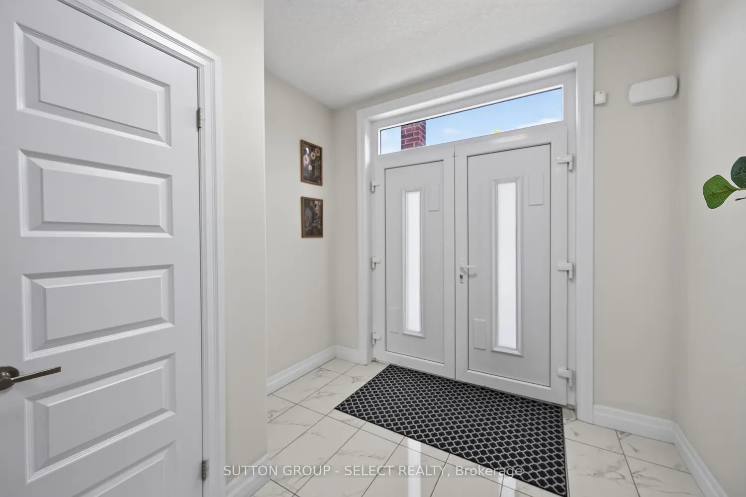 801 Superior Drive photo 2