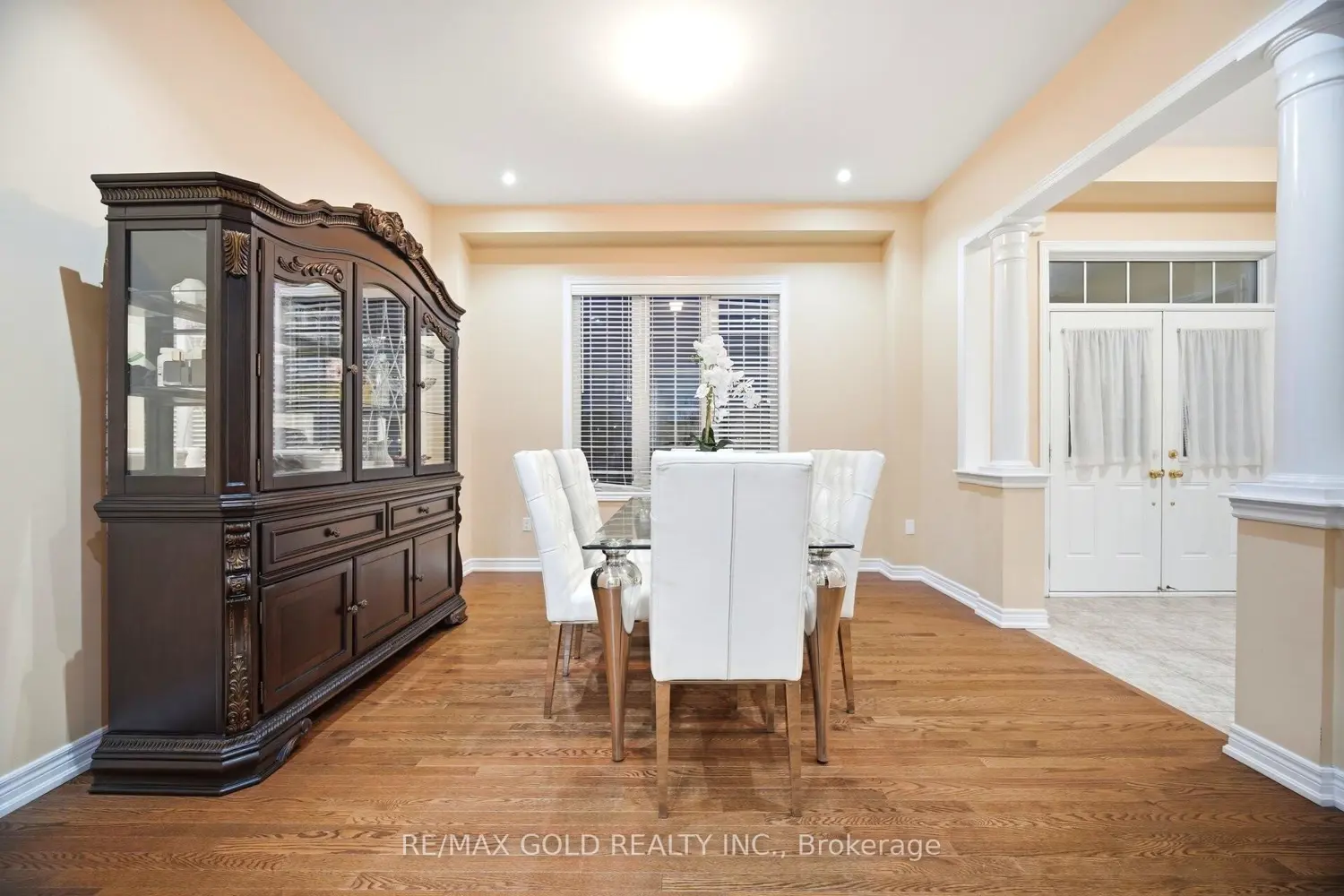 26 Drummondville Drive photo 3