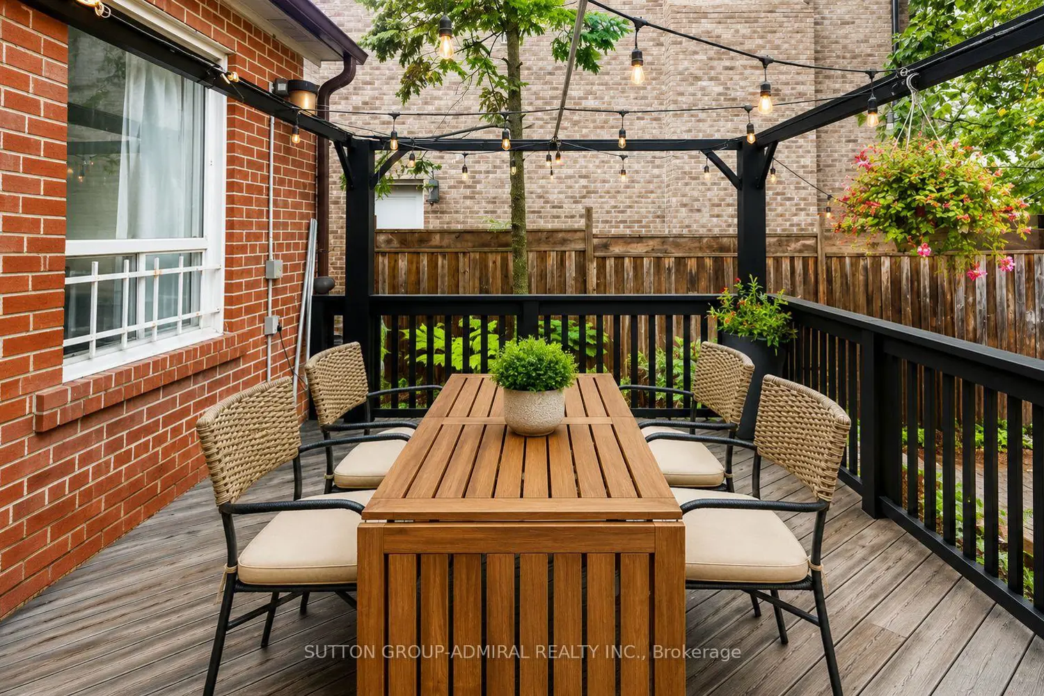 41 Athabaska Avenue photo 3