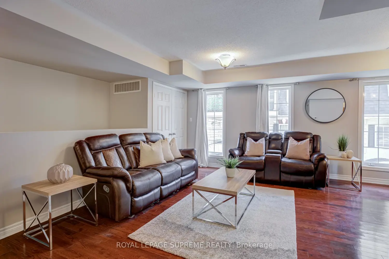 64 Sidney Belsey Crescent 307 photo 4