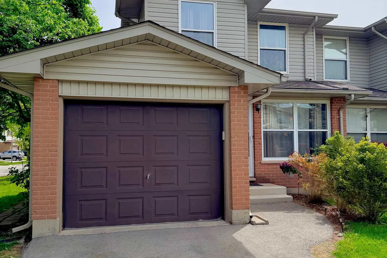 1250 Jalna Boulevard 86