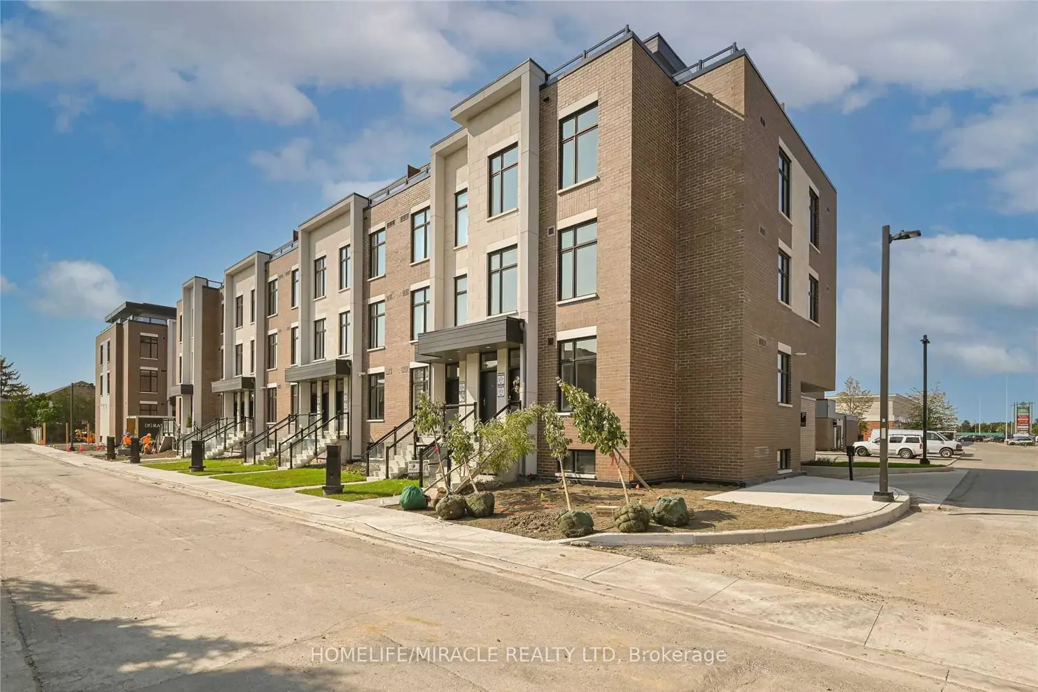 9570 Islington Avenue L122