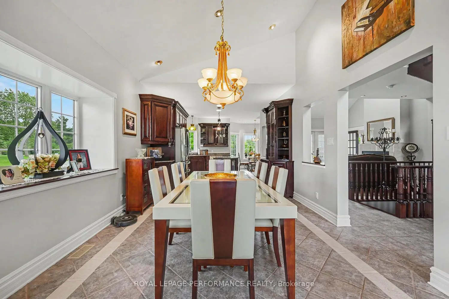 18 Chantine Drive photo 5