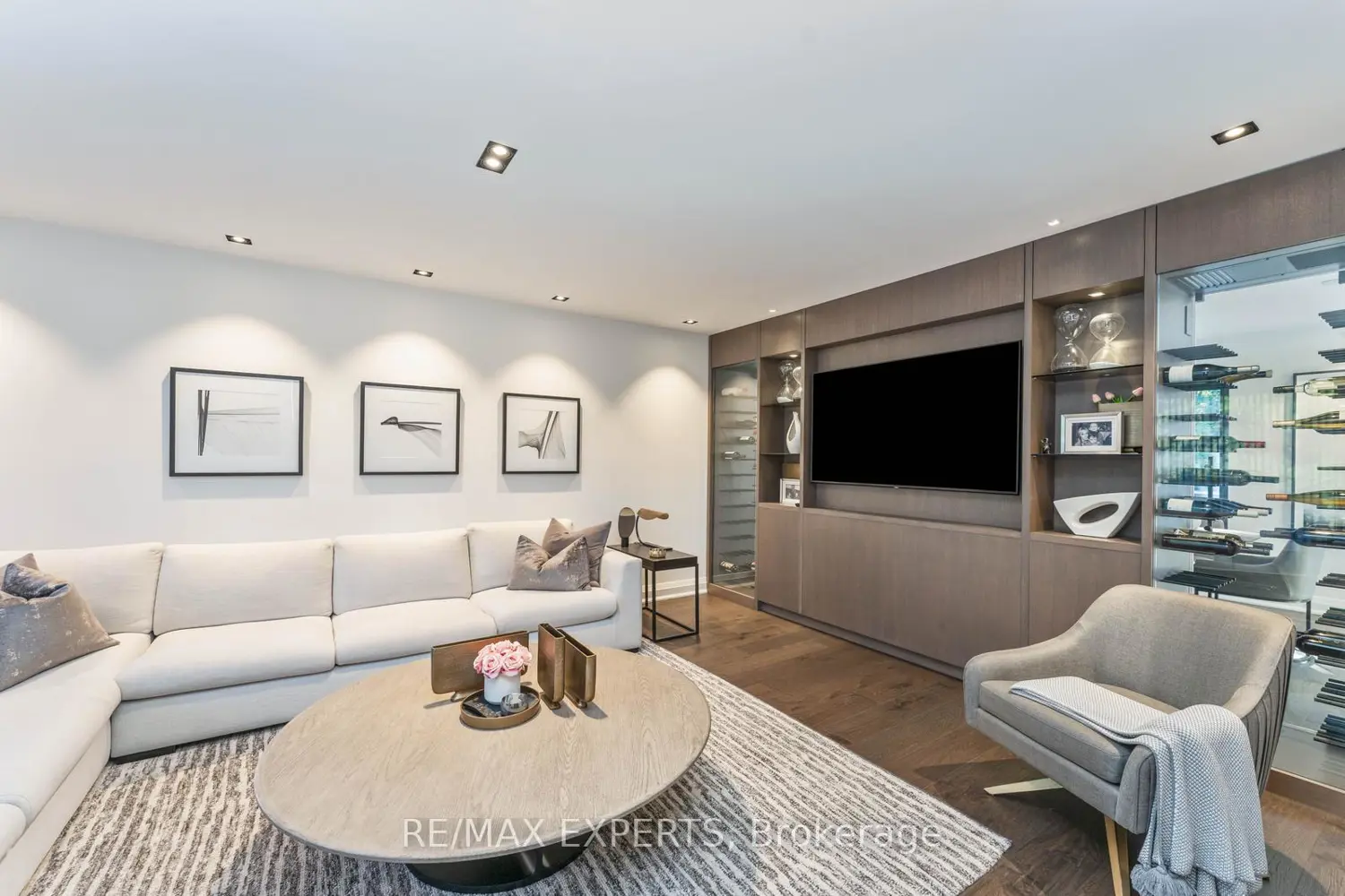 71 Dorengate Drive photo 2