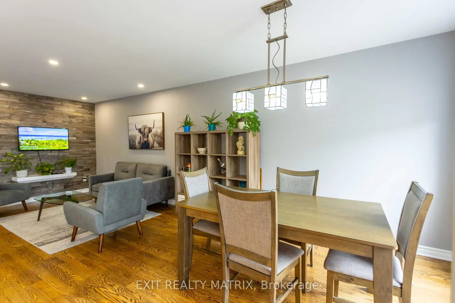 195 Tapley Place photo 4