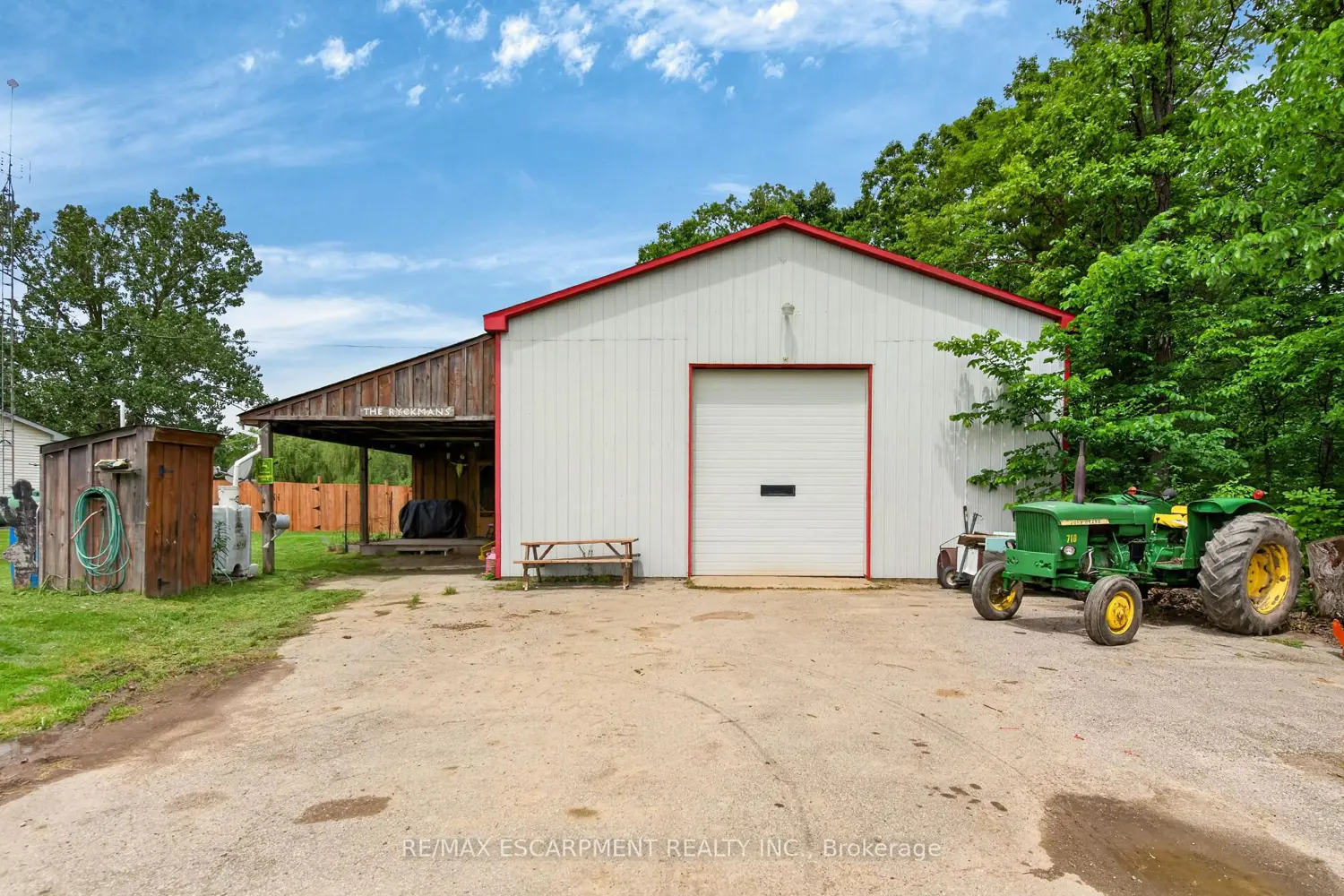 8223 Concession 5 Road photo 2