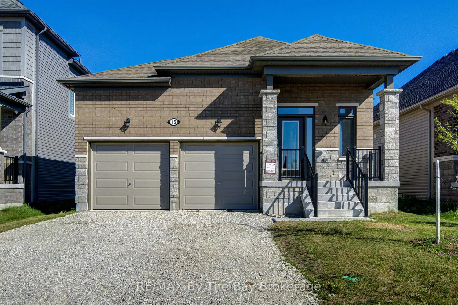15 Union Boulevard