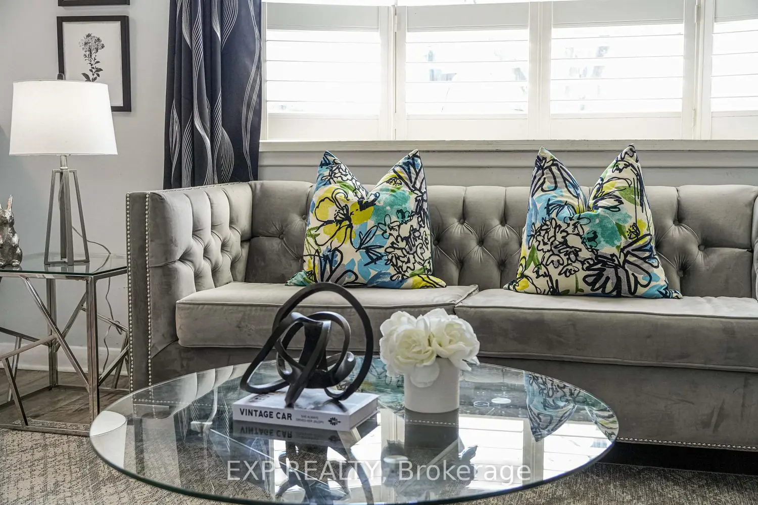 752 Eastbourne Avenue photo 4