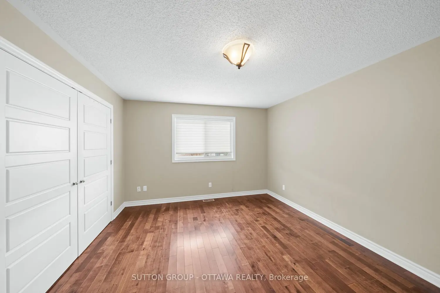 458 Van Dusen Street photo 5