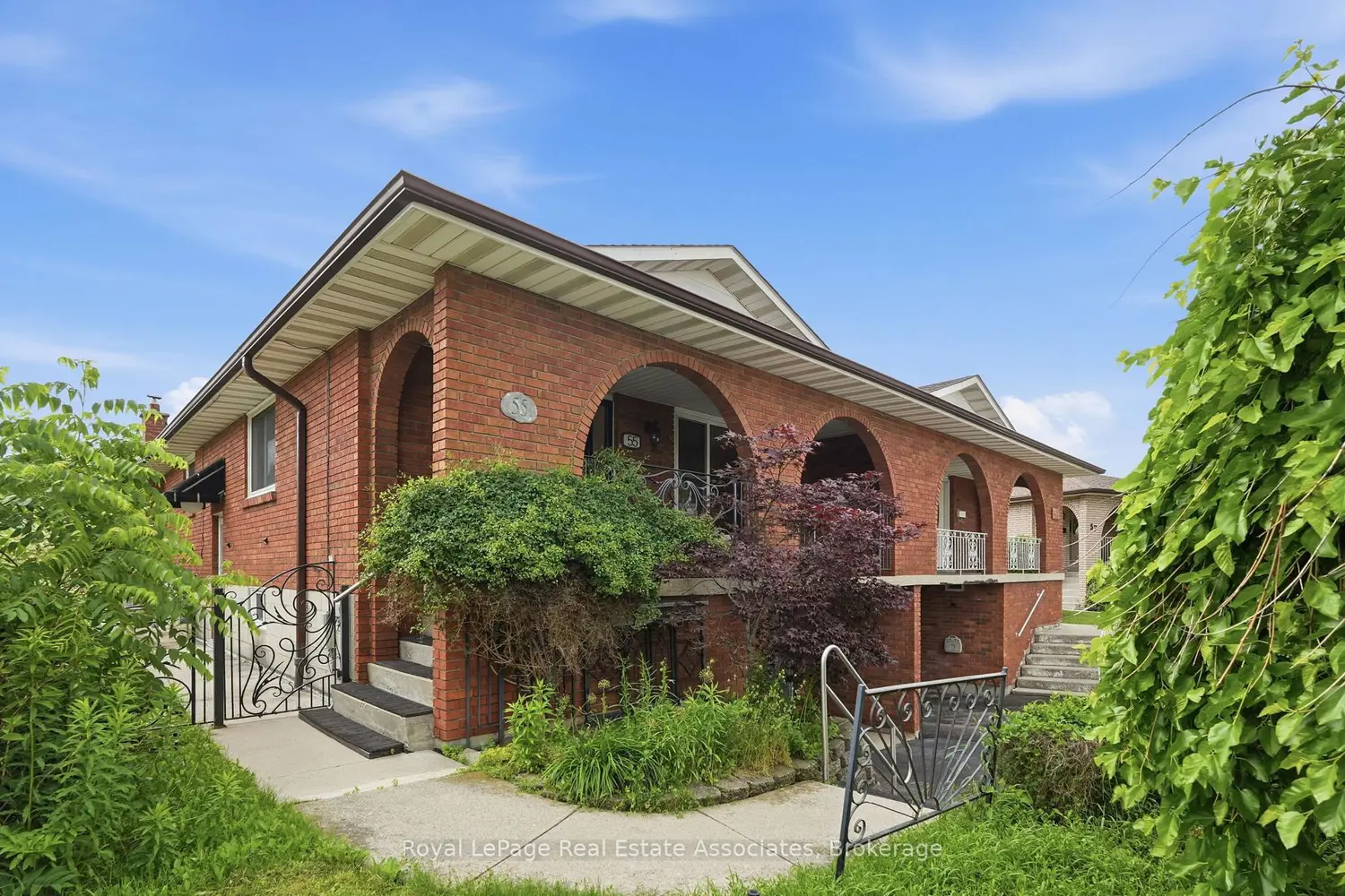 55 Eastbury Drive photo 2