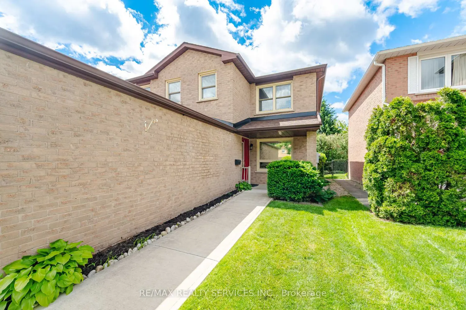10 Meadow Bush Court photo 2