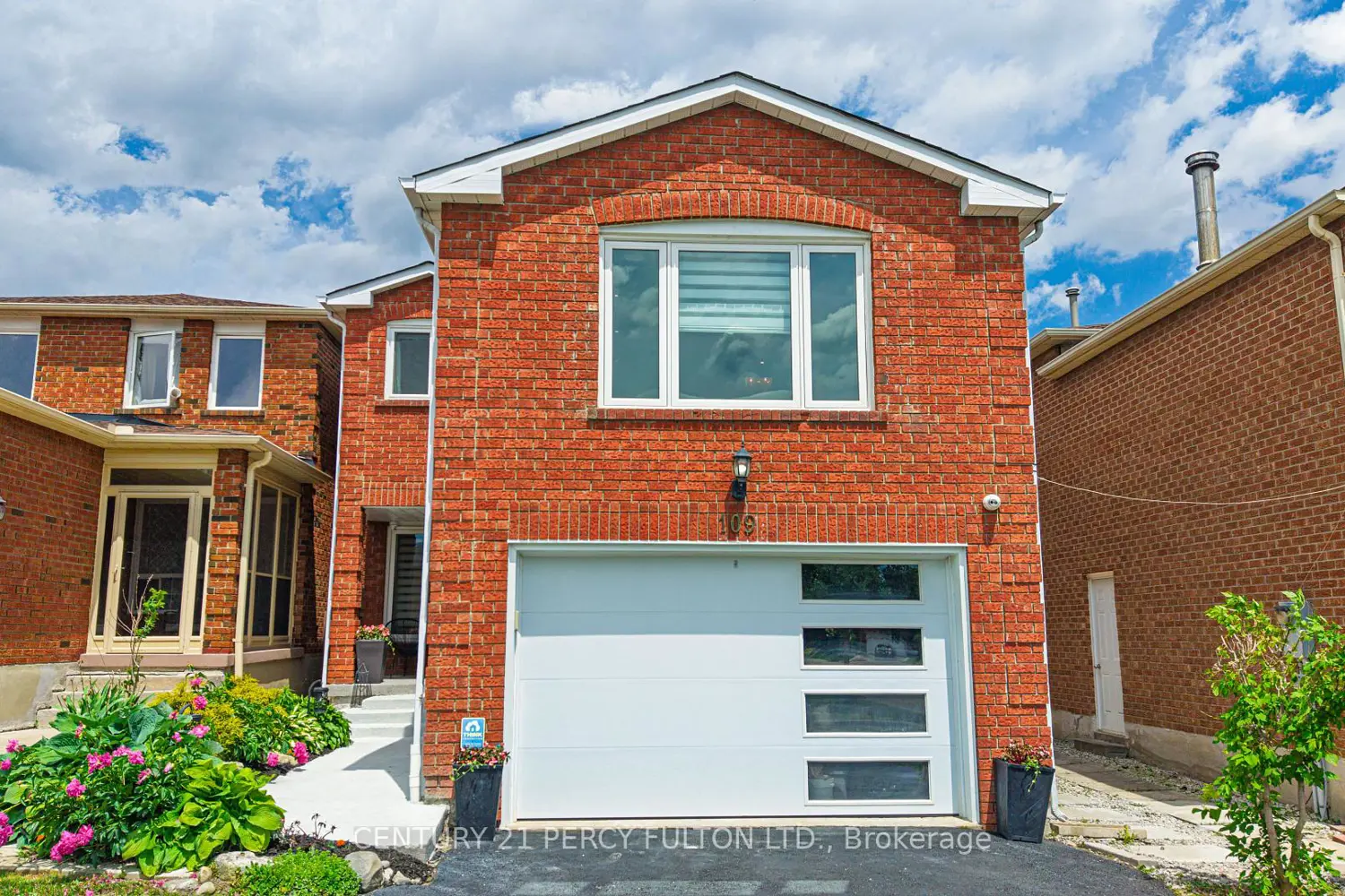 109 Woodcroft Lane photo 2