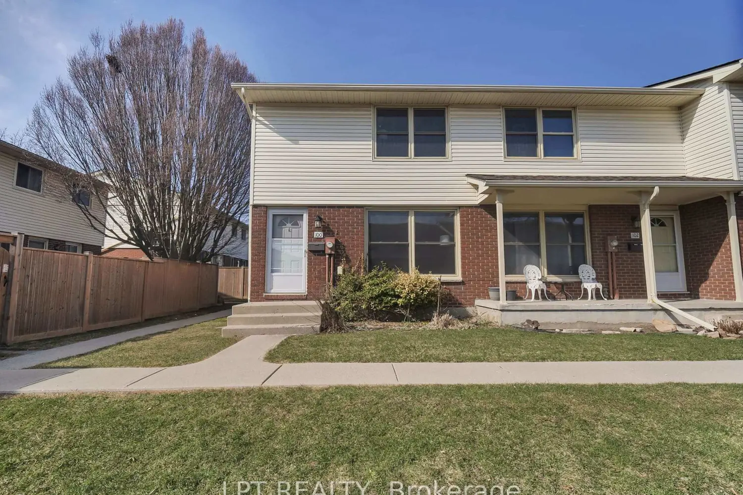 51 Sholto Drive 100