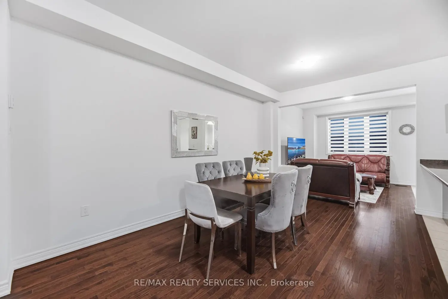 264 Inspire Boulevard photo 2