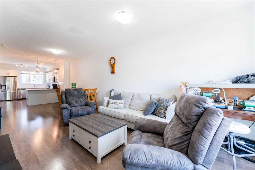 314 Redstone Boulevard NE, Calgary, AB, T3N 1K3 photo 2
