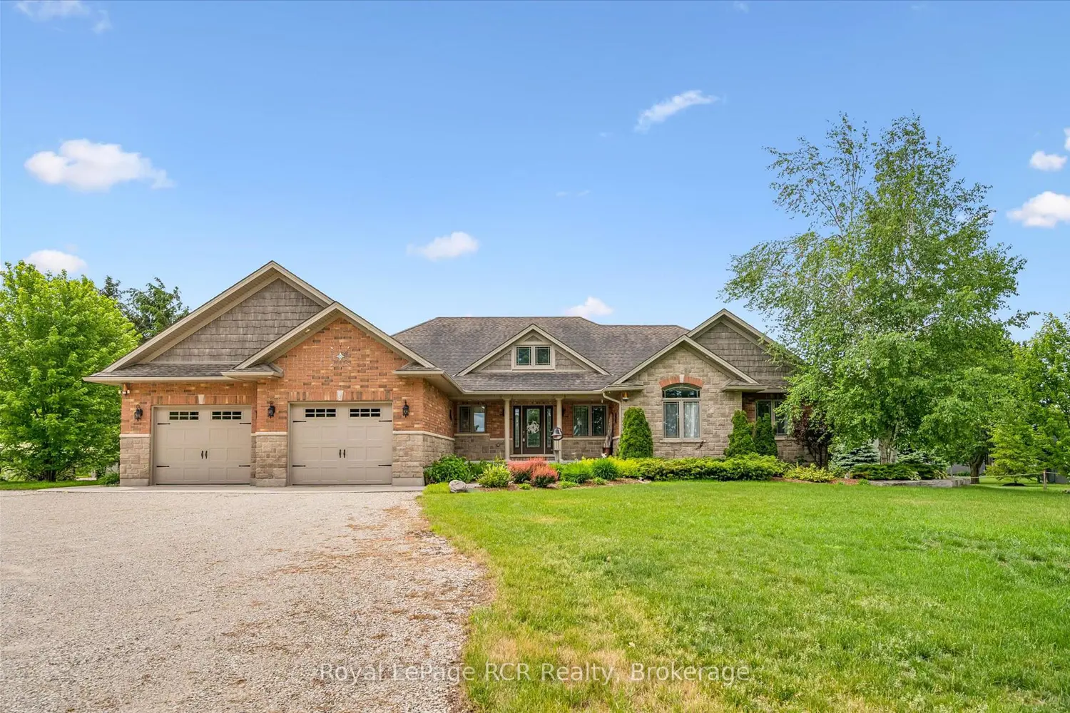 104 Harris Crescent