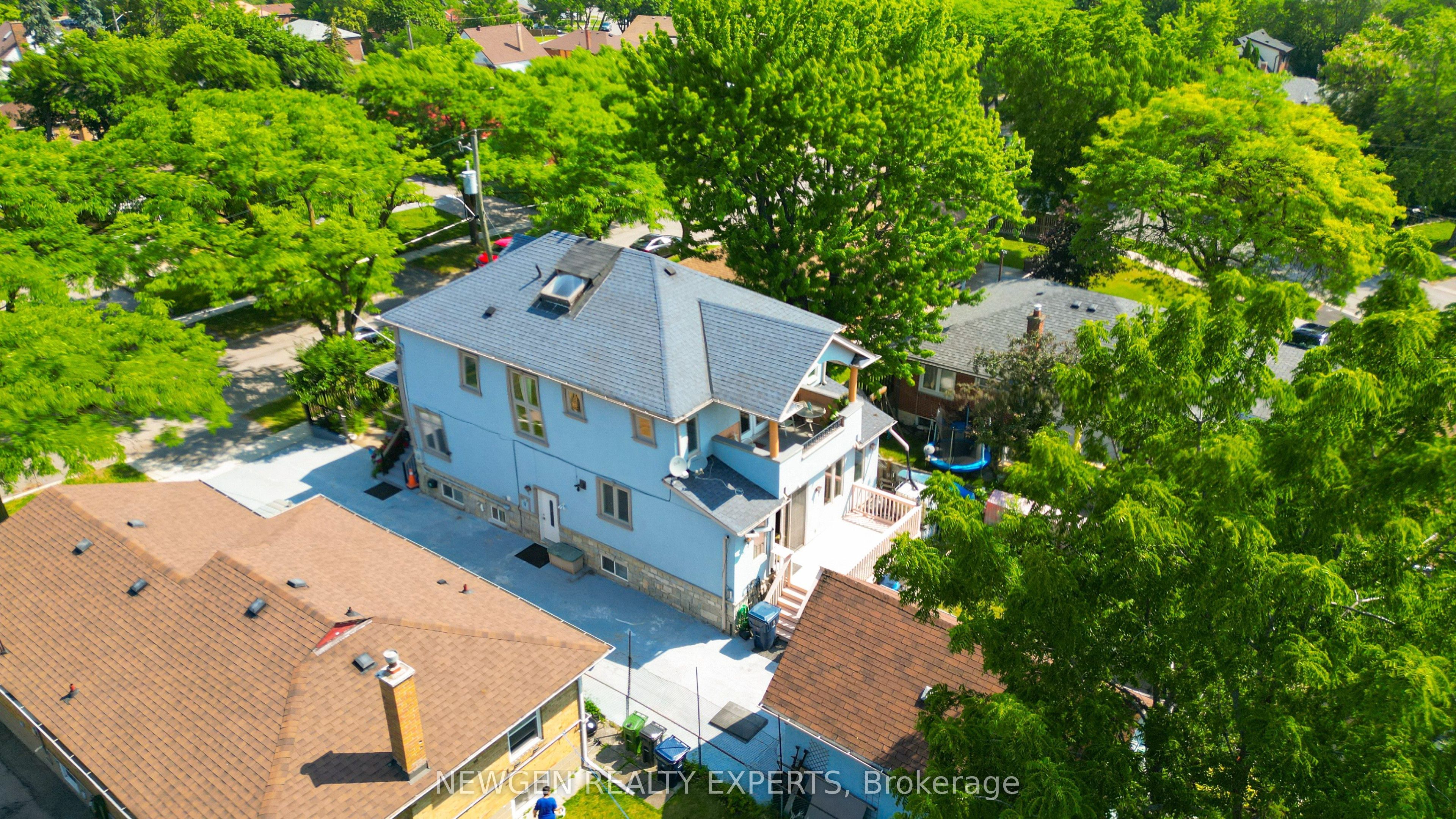 11 Benway Drive, Toronto, ON, M9W 1Z2 photo 4