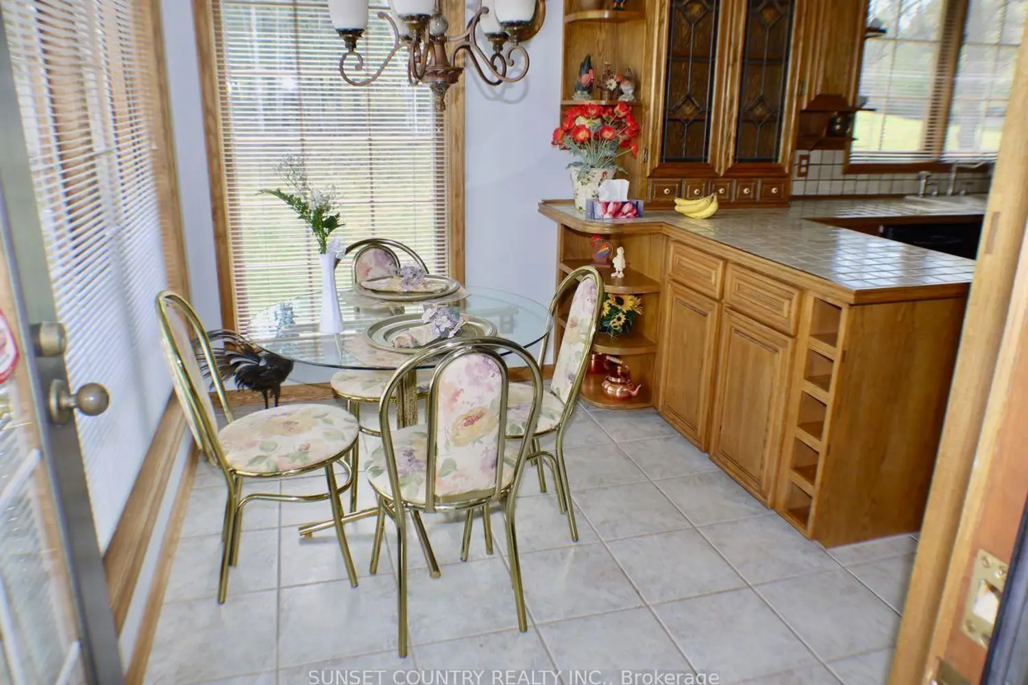 259 Memorial Avenue photo 5